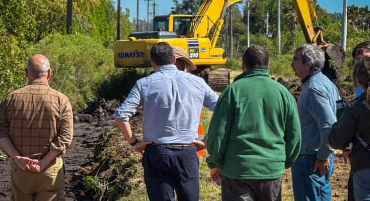 Albisu estuvo en barrio La Chinita, donde comenzaron los trabajos de mejora de calles y canalización Albisu estuvo en barrio La Chinita, donde comenzaron los trabajos de mejora de calles y canalización