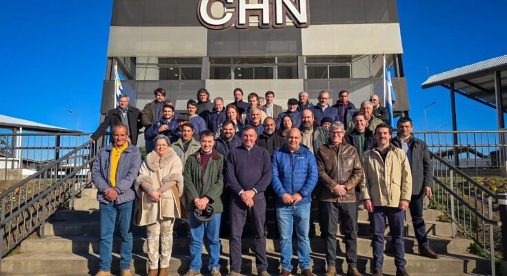 Delegación de Concordia visitó la Central Hortícola del Norte para conocer su modelo de gestión Delegación de Concordia visitó la Central Hortícola del Norte para conocer su modelo de gestión