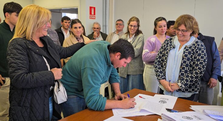 Firma de contratos marca el inicio del funcionamiento de la Central Hortícola del Norte Firma de contratos marca el inicio del funcionamiento de la Central Hortícola del Norte
