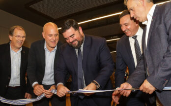 Carlos Albisu participó en la inauguración de la nueva sede del Congreso de Intendentes