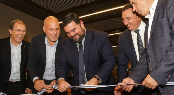 Carlos Albisu participó en la inauguración de la nueva sede del Congreso de Intendentes