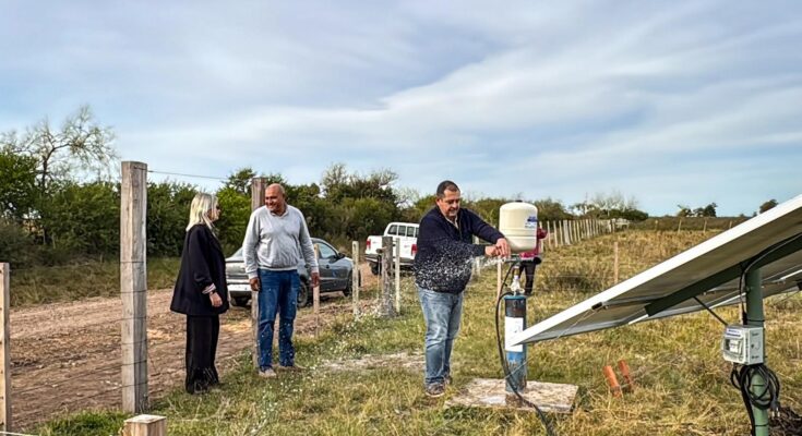 Colonia Lavalleja cuenta con una nueva bomba solar de agua para fortalecer el abastecimiento en la zona Colonia Lavalleja cuenta con una nueva bomba solar de agua para fortalecer el abastecimiento en la zona