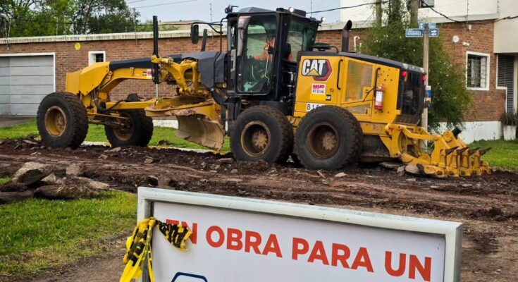 Comenzó la recuperación vial de las calles del barrio Cien Manzanas