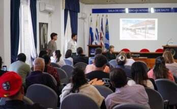 Presentaron a emprendedores y comerciantes las mejoras previstas en plaza Ayuí y Costanera Norte