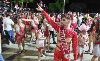 Escuela de Samba Barrio Ceibal se adueñó de la noche con una fiesta rojiblanca