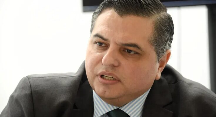 Calabria sostuvo que resolución de JUTEP contra la Intendencia de Salto contradice informes jurídicos Calabria sostuvo que resolución de JUTEP contra la Intendencia de Salto contradice informes jurídicos