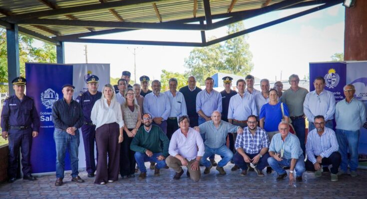 Fuerte presencia en el interior: autoridades escucharon y respondieron a vecinos en Colonia Lavalleja