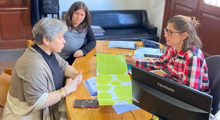 Dirección de Desarrollo Social impulsa acciones junto a INDDHH para la inclusión y el liderazgo juvenil Dirección de Desarrollo Social impulsa acciones junto a INDDHH para la inclusión y el liderazgo juvenil