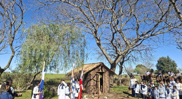 El Gobierno de Salto acompañó celebraciones del Bicentenario en el interior del departamento