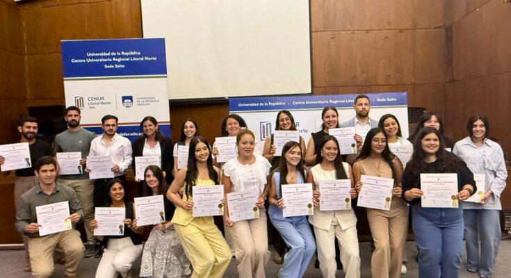 27 nuevos egresados de sede Salto Udelar recibieron sus títulos 27 nuevos egresados de sede Salto Udelar recibieron sus títulos