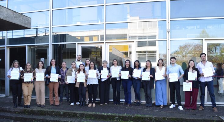Entrega de títulos en la sede Salto de la Universidad de la República Entrega de títulos en la sede Salto de la Universidad de la República