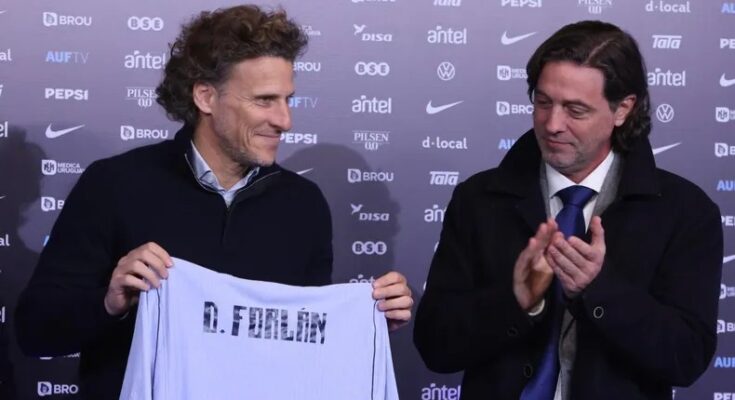 “Hay camisetas que nunca se dejan de vestir”: la emotiva presentación de AUF a Forlán