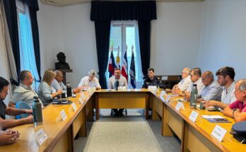 Albisu encabezó gabinete ampliado con alcaldes y organismos para fortalecer la gestión en el interior