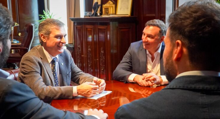 Gobierno de Salto se reunió en el BROU y avanza en financiamiento histórico con tasa récord