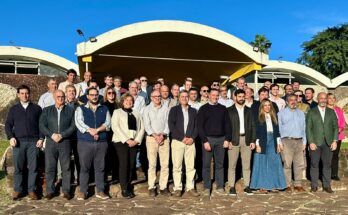 Albisu encabeza gabinete ampliado en Termas del Arapey con foco en el nuevo Presupuesto