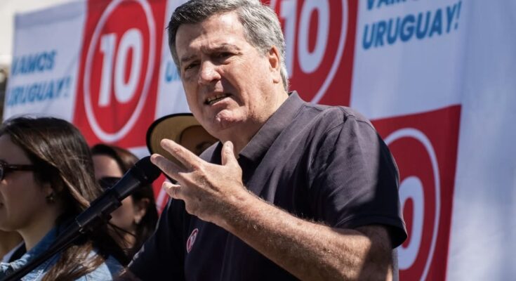 Bordaberry llega a Salto para hablar de los desafíos del país y rendir cuentas de su labor Bordaberry llega a Salto para hablar de los desafíos del país y rendir cuentas de su labor