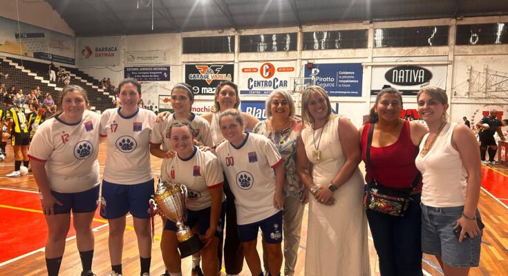 El Gobierno de Salto acompañó el cierre del campeonato femenino salteño de fútbol sala