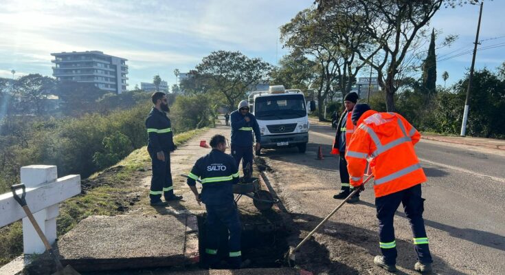 Intendencia de Salto mejora drenaje de agua pluvial en el Puente de Alta Creciente