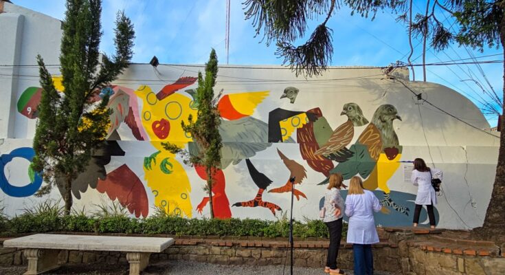 Inauguración del mural “La Paloma” en la plazoleta Roosevelt