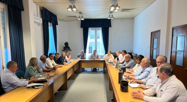 El intendente Albisu encabezó la primera reunión de coordinación con los alcaldes del departamento