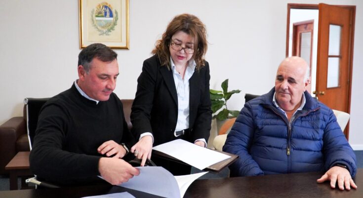Blardoni asumió como intendente interino de Salto tras la licencia reglamentaria de Carlos Albisu Blardoni asumió como intendente interino de Salto tras la licencia reglamentaria de Carlos Albisu