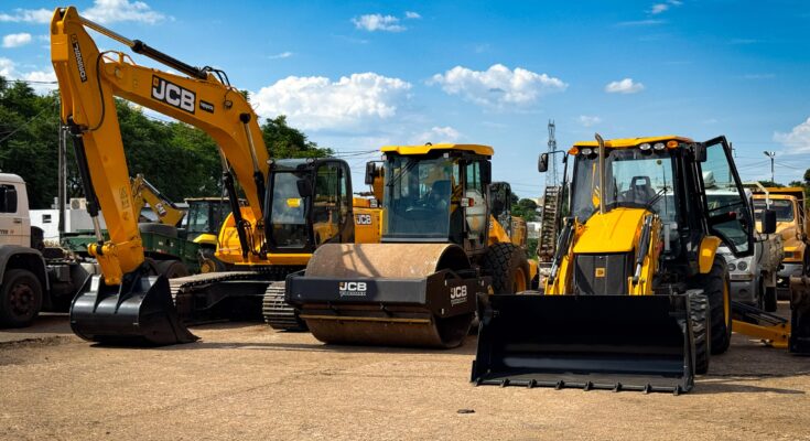 El Gobierno de Salto fortalece su flota de maquinaria pesada con una inversión millonaria para obras viales El Gobierno de Salto fortalece su flota de maquinaria pesada con una inversión millonaria para obras viales