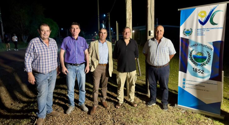 Blardoni y Galliazzi participaron del encendido del nuevo alumbrado público en MEVIR V de Villa Constitución