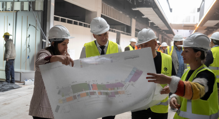 Presidente Orsi visitó obras de centro comercial que generará unos 2.000 empleos directos e indirectos Presidente Orsi visitó obras de centro comercial que generará unos 2.000 empleos directos e indirectos