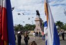 Se realizan las inscripciones para el desfile del 25 de agosto y la colocación de ofrendas florales