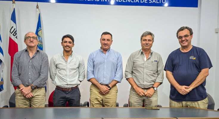 El Gobierno de Salto firmó un convenio de cooperación con la Fundación Piso Digno