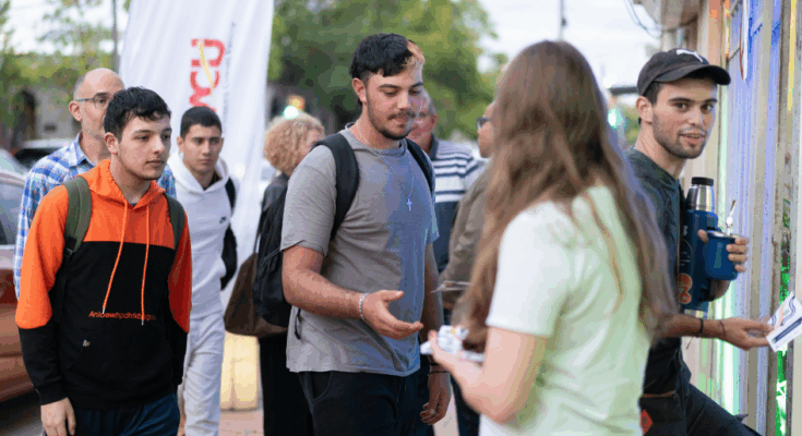 Jóvenes en Movimiento: proyecto piloto promueve conductas viales seguras en adolescentes