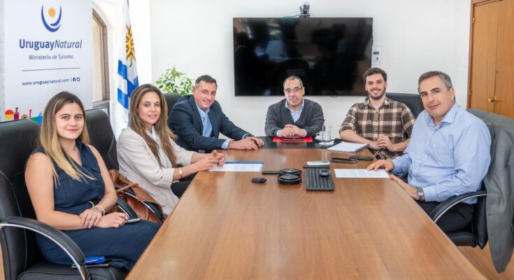 Albisu cumplió intensa agenda en Montevideo en busca de inversiones y desarrollo para Salto Albisu cumplió intensa agenda en Montevideo en busca de inversiones y desarrollo para Salto