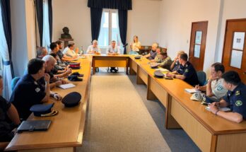 Vecinos respaldan propuesta de Albisu para formalizar cuidacoches y mejorar el orden en la ciudad