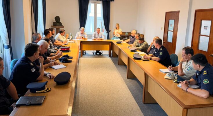 Vecinos respaldan propuesta de Albisu para formalizar cuidacoches y mejorar el orden en la ciudad