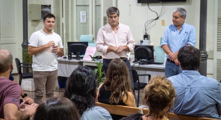 Taller informativo sobre Runaev y Check Runaev fortaleció a emprendedores y comerciantes en Salto Taller informativo sobre Runaev y Check Runaev fortaleció a emprendedores y comerciantes en Salto