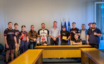 Gobierno de Salto reconoció a Luciano “El Toro” Pereira y anunció apoyo para la escuela donde entrena