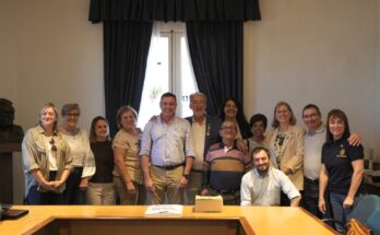 El intendente Carlos Albisu recibió al gobernador del Distrito Rotary 4945 en Salto