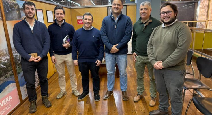Autoridades de Salto visitaron la Intendencia de Rivera para intercambio de experiencias