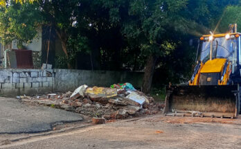Gobierno de Salto demolió estructura en ruinas tras reiterados actos de vandalismo