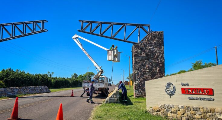 Servicios Públicos realizó tareas de limpieza y acondicionamiento en la Puerta del Trabajo