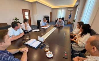 Gobierno plantea aumentar taxis, regularizar informales y habilitar plataformas de transporte como hay en otros lados