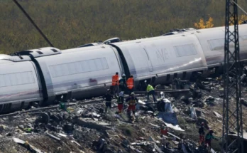 Cuál fue la posible causa del choque de trenes de alta velocidad que deja al menos 68 muertos en España