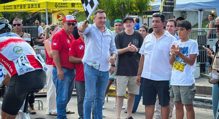 Carlos Albisu destacó el regreso de la Vuelta Ciclista del Uruguay a Salto tras 15 años