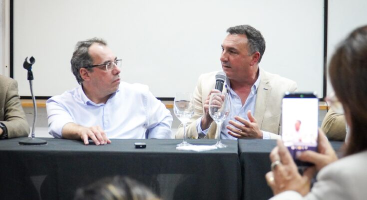 Albisu destacó el lanzamiento del Vademécum como un paso histórico para posicionar las termas uruguayas en el mundo