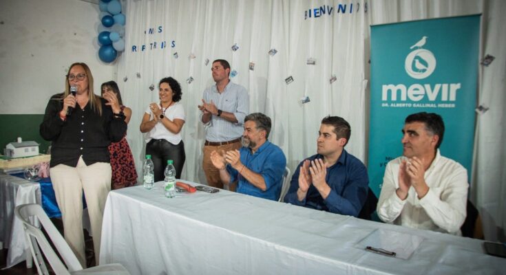 Mevir: 438 títulos de propiedad entregados en lo que va de 2025 Mevir: 438 títulos de propiedad entregados en lo que va de 2025