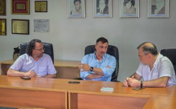 Reunión entre el rector de la Udelar, autoridades universitarias regionales y el intendente de Salto en búsqueda de mayor cooperación entre ambas instituciones