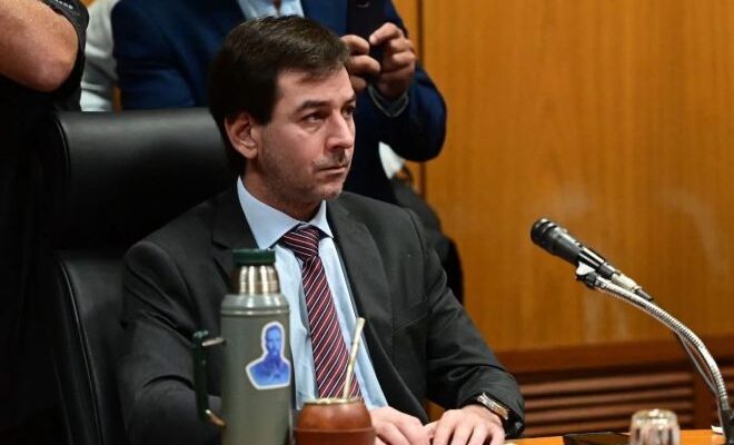 Constenla reclama medidas inmediatas para enfrentar la crisis laboral en Salto