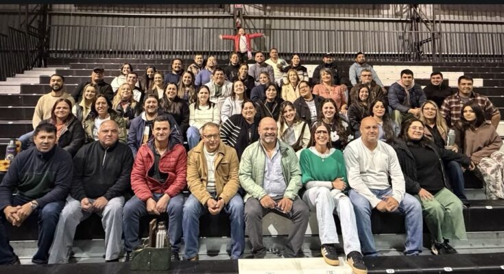 María Eugenia Taruselli se reunió con su equipo y destacó la importancia de seguir trabajando unidos