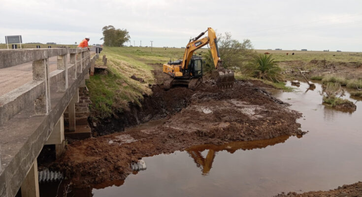 Inicia la reparación del puente sobre la Cañada de las Tunas, en Salto