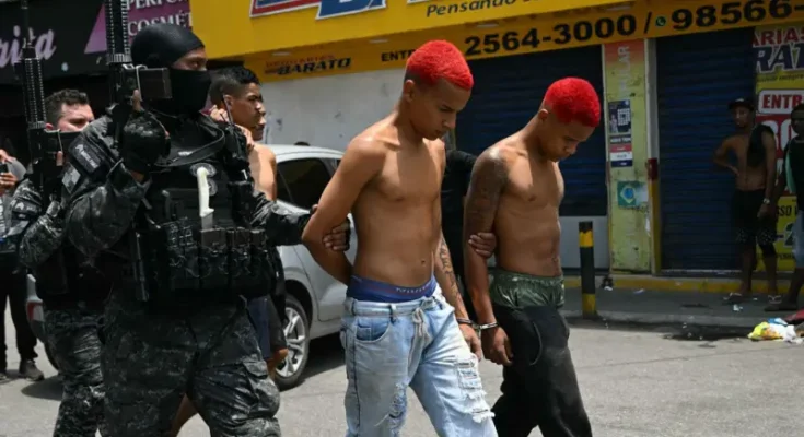Un megaoperativo contra el grupo criminal Comando Vermelho en Río de Janeiro deja al menos 132 muertos y 81 detenidos Un megaoperativo contra el grupo criminal Comando Vermelho en Río de Janeiro deja al menos 132 muertos y 81 detenidos